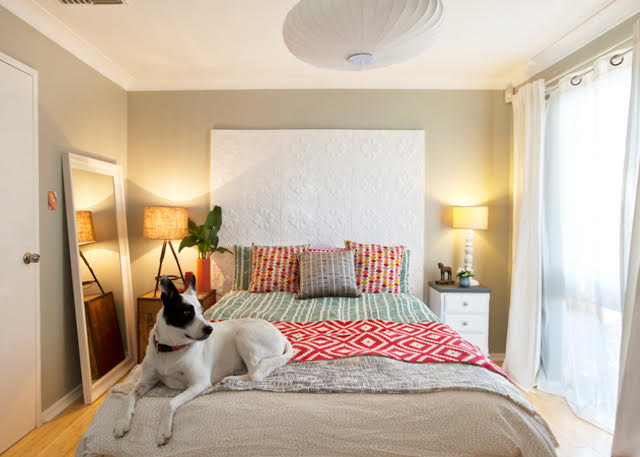 Looking for DIY headboard ideas? You're in the right place! Don't blow $$$ on a new headboard, make one yourself instead!