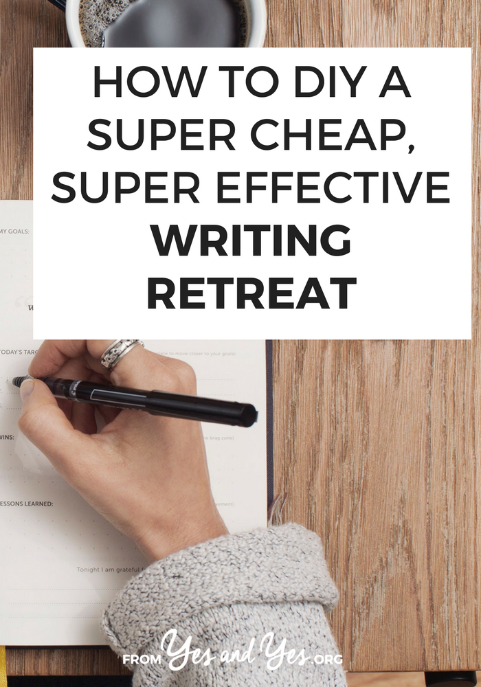 A DIY writing retreat might be the answer to all your writer's block and editorial problems! I do these every single month and it's totally changed my business. Click through for the step-by-step details of how I make it happen 
